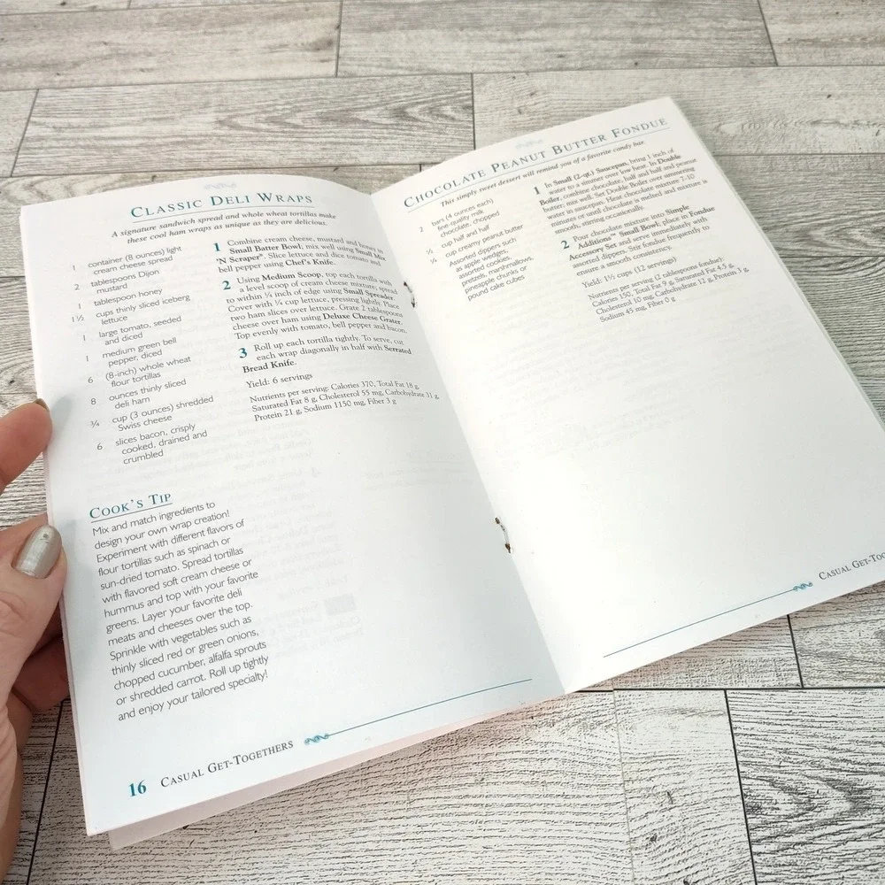 Pampered Chef‎ Seasons Best 2004 Spring Summer Recipe Booklet